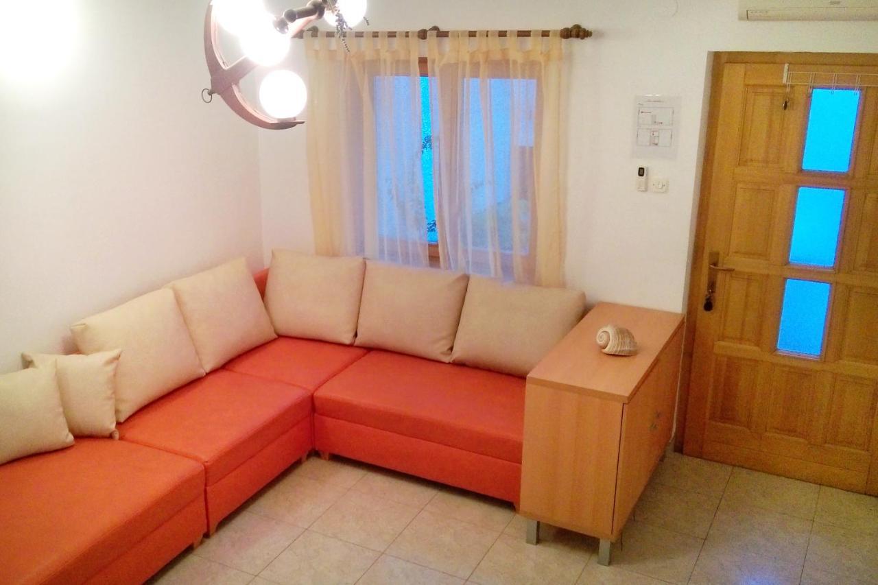 Apartments With A Parking Space Bol, Brac - 4658 Exterior foto